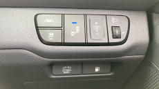 Hyundai IONIQ 1.6 GDi Hybrid Premium SE 5dr DCT Hybrid Hatchback